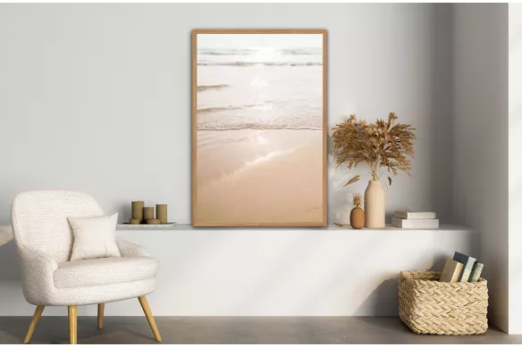 Visuel de l’affiche Vague sur la plage : sable doré et vague au bord de l’eau painting_wood_frame_vertical