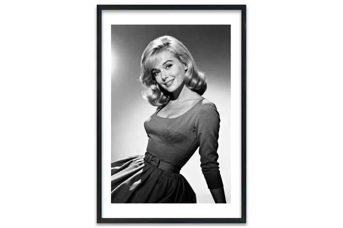 Visuel Brigitte Bardot painting_black_frame_vertical