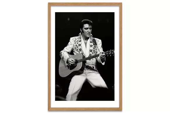 Visuel Elvis Presley cadre-chene-portrait-avec-bordure