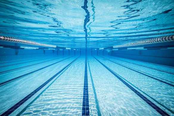 Papier peint trompe l’œil swimming pool