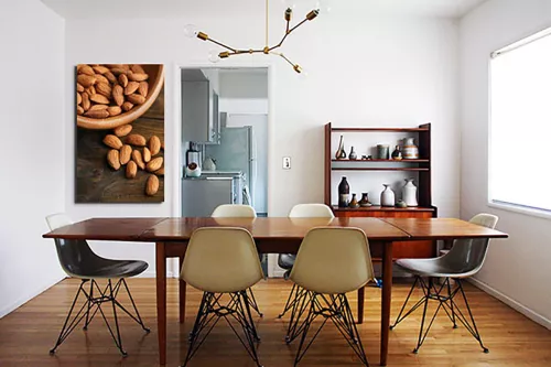 Tableau contemporain amandes