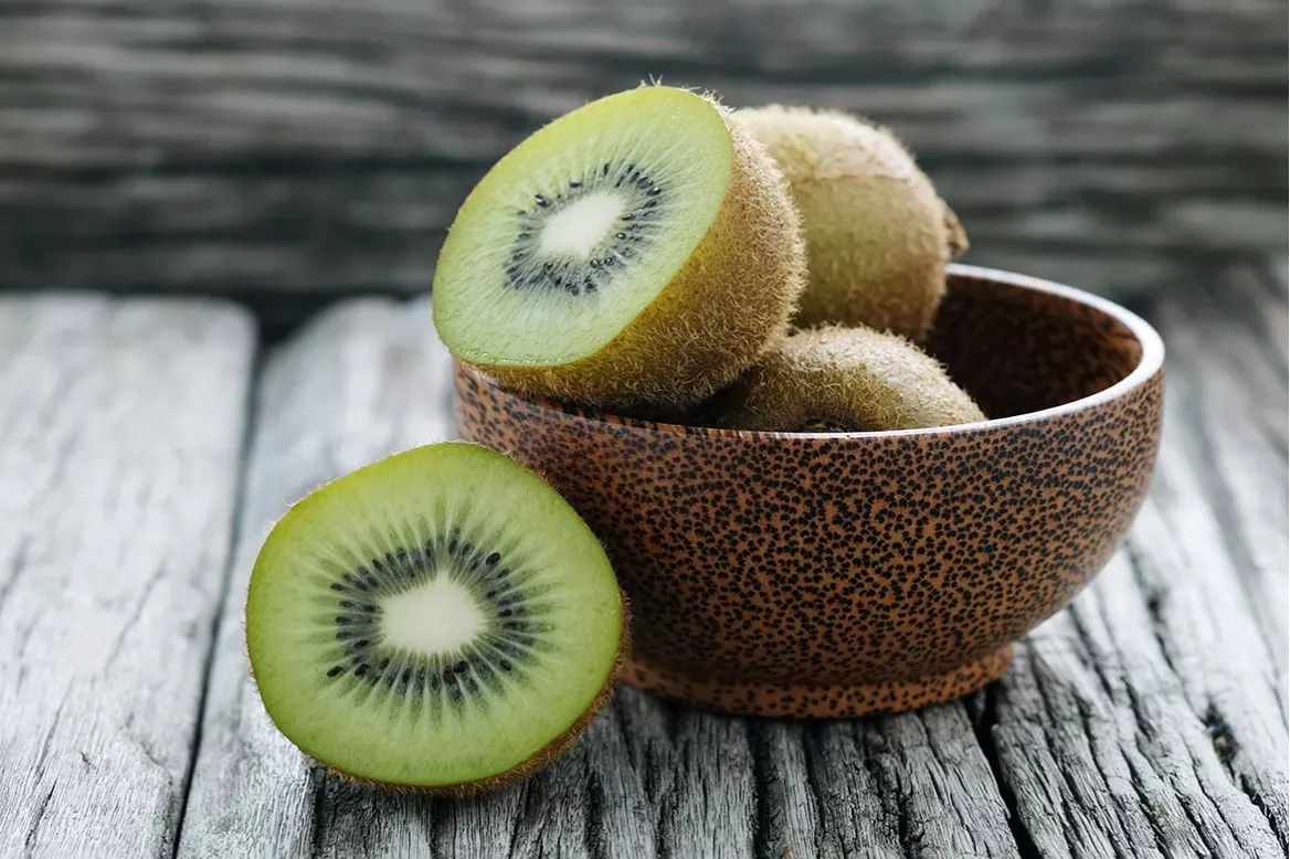 tableau-déco-cuisine-bol-de-kiwis