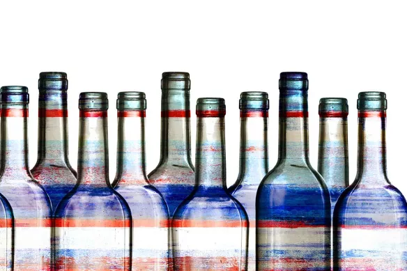 Tapisserie cuisine bouteilles