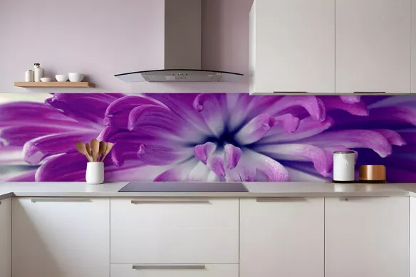 Credence fleur pétales mauves