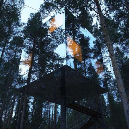 The mirrorcube au Tree Hotel