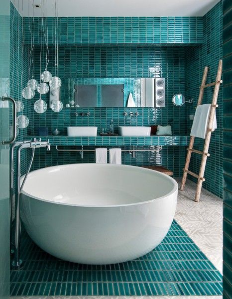 Salle de bain bleu turquoise