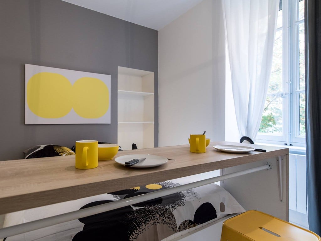 deco chambre moderne gris en jaune